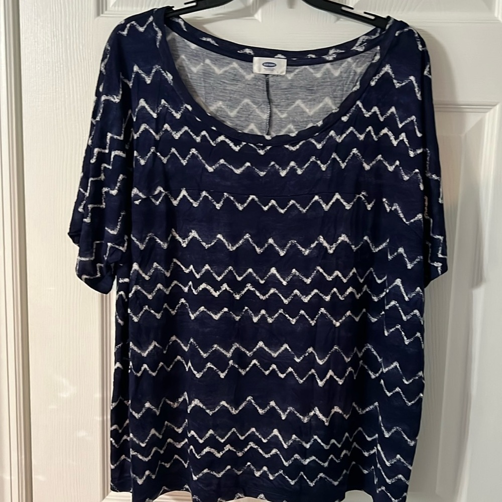 Old Navy Tshirt
